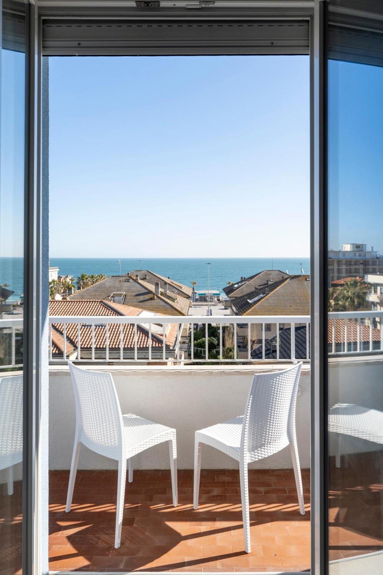 Hotel Mondial Porto Recanati Zewnętrze zdjęcie