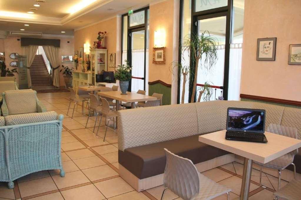 Hotel Mondial Porto Recanati Udogodnienia zdjęcie