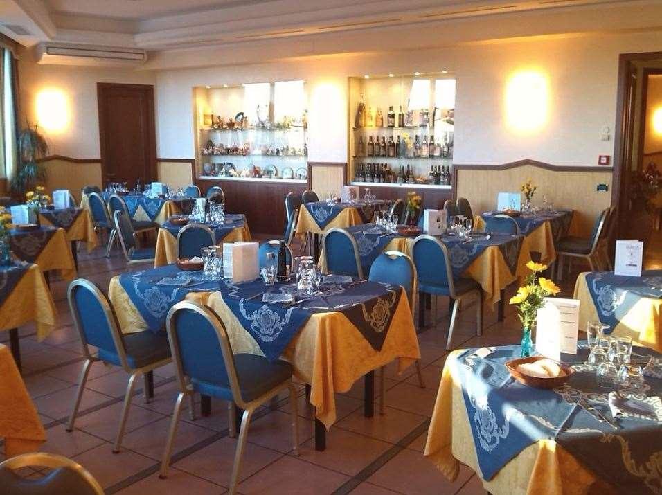 Hotel Mondial Porto Recanati Restauracja zdjęcie